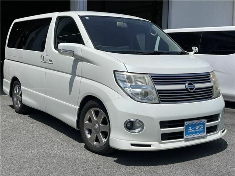 NISSAN ELGRAND