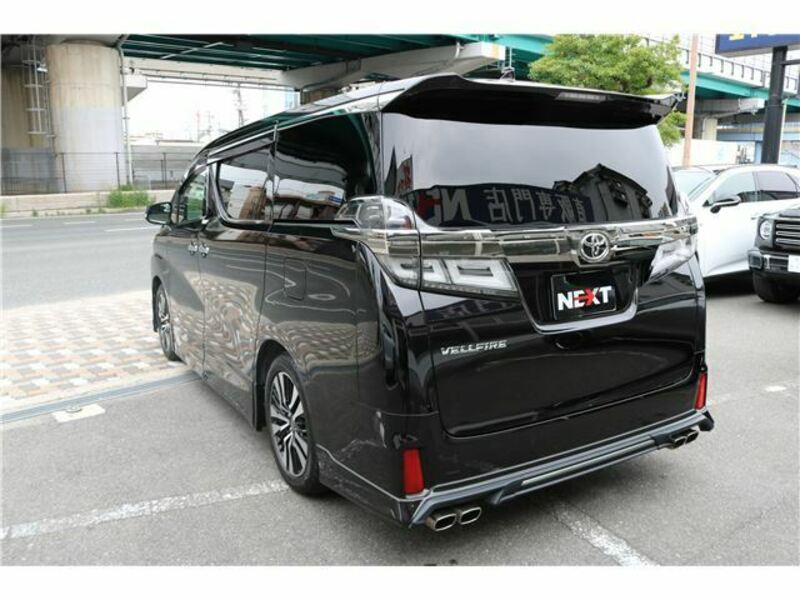 VELLFIRE-4
