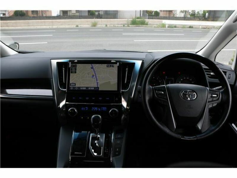 VELLFIRE-6