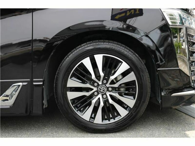 VELLFIRE-34