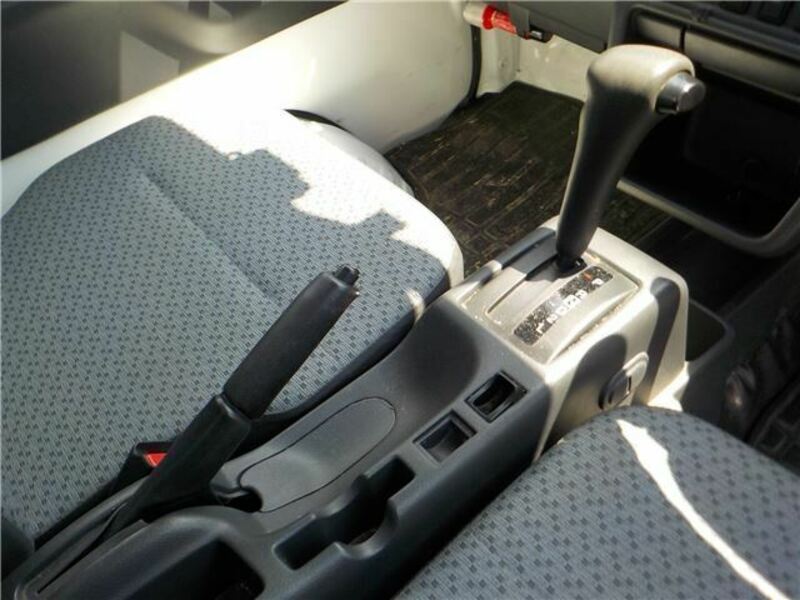 MINICAB TRUCK-6