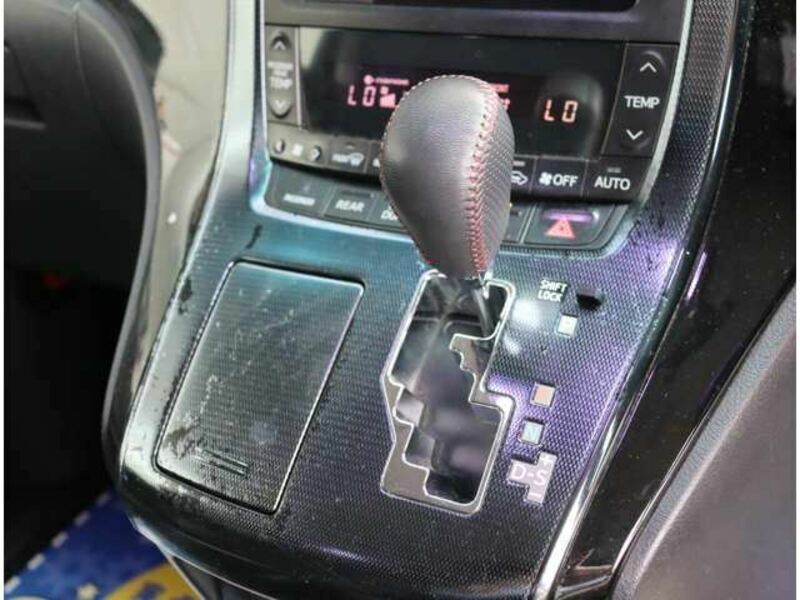 VELLFIRE-8