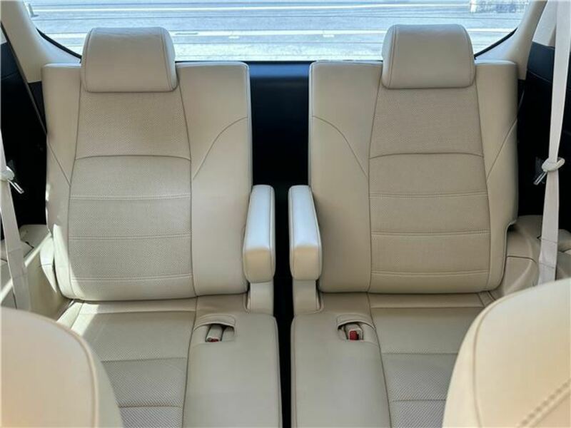 VELLFIRE-11