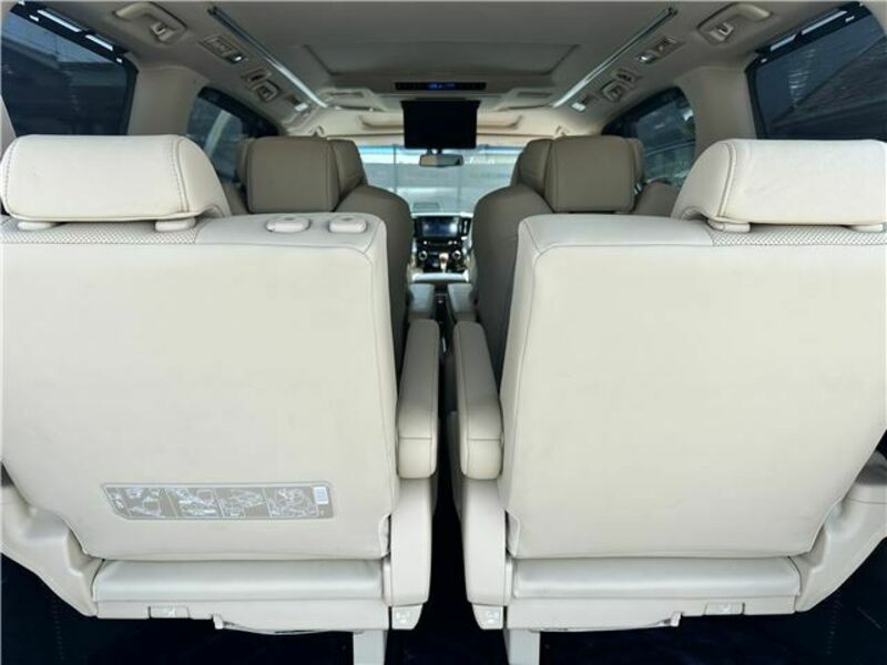 VELLFIRE-15