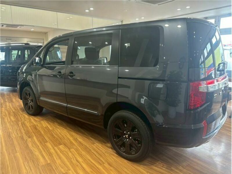 DELICA D5
