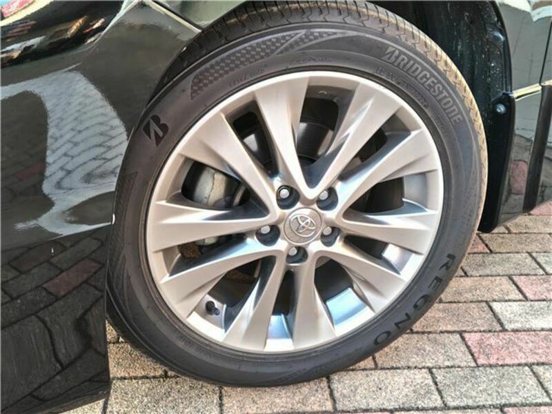 VELLFIRE-11