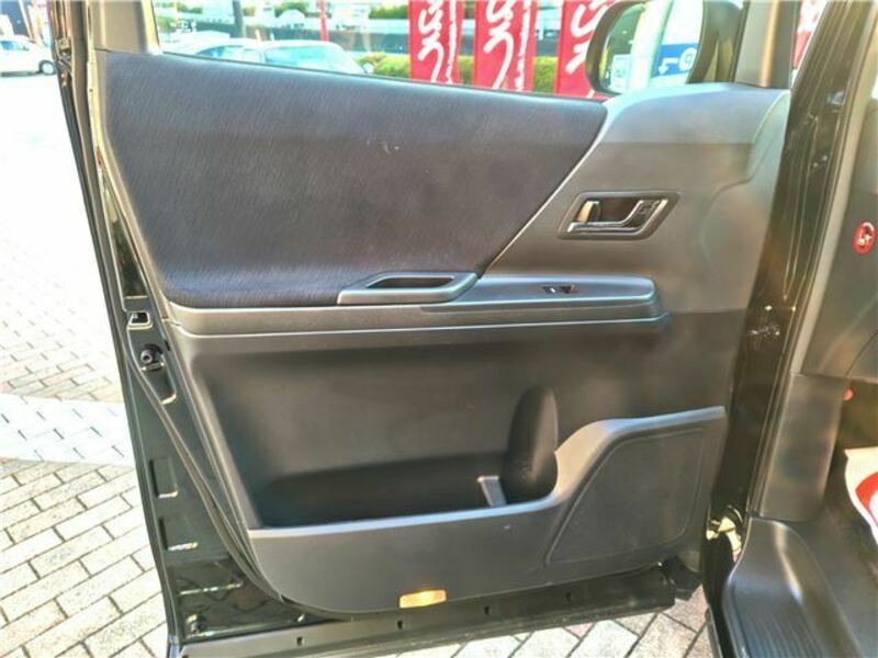 VELLFIRE-36