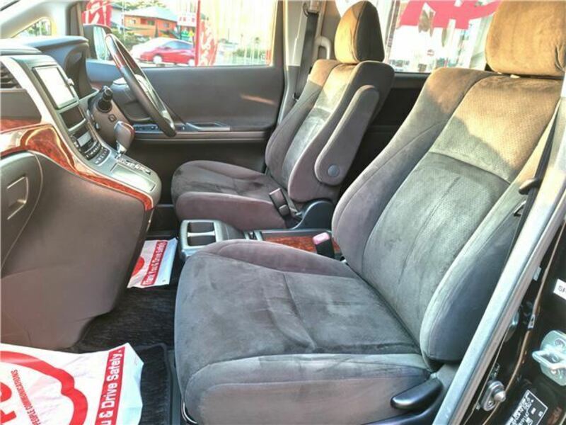 VELLFIRE-38