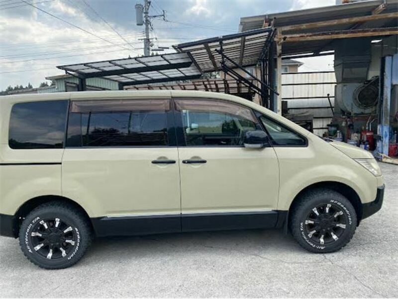 DELICA D5