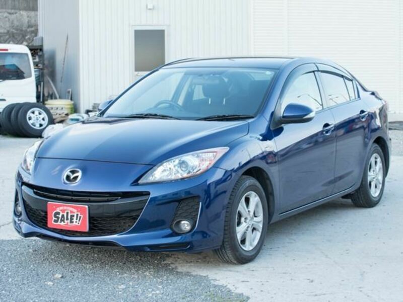 MAZDA　AXELA