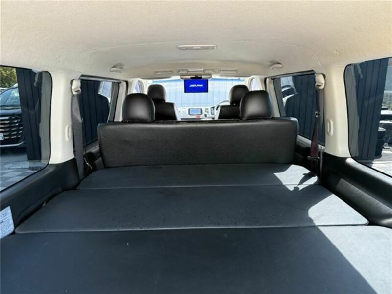 HIACE VAN-6