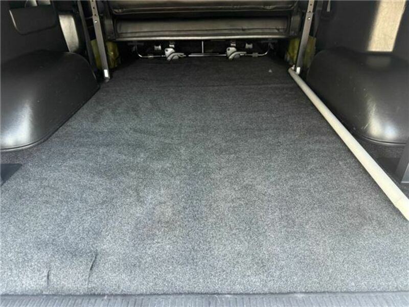 HIACE VAN-7