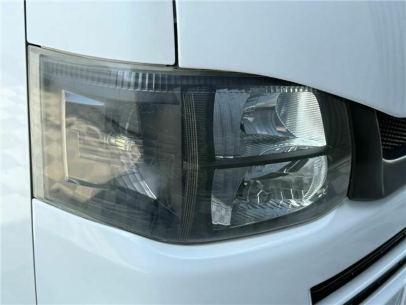 HIACE VAN-14