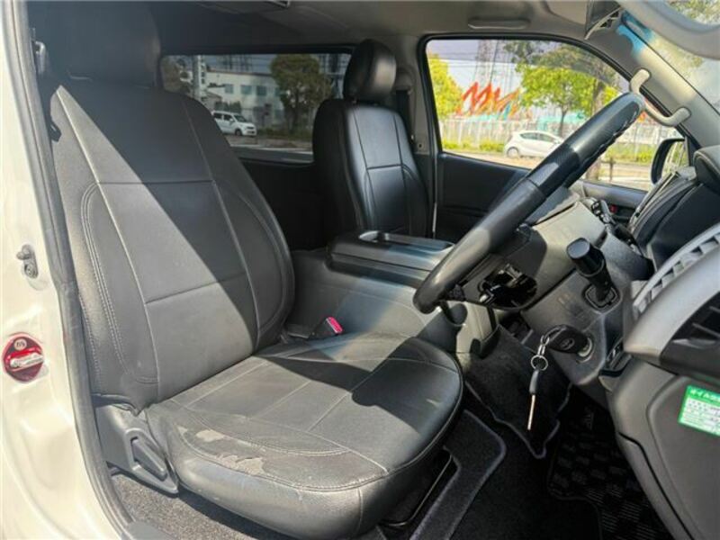 HIACE VAN-29