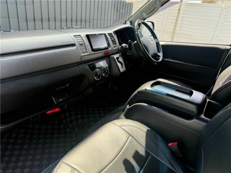 HIACE VAN-30