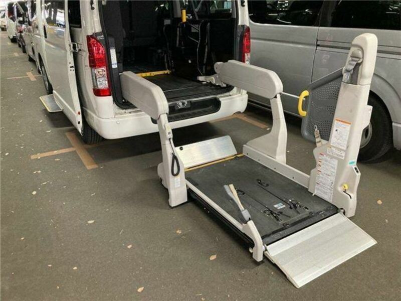 HIACE