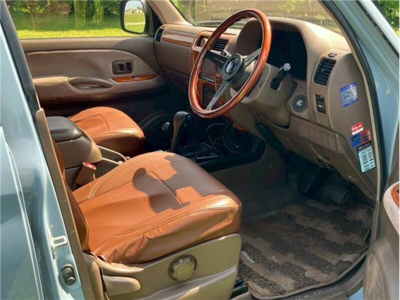 LAND CRUISER PRADO-2