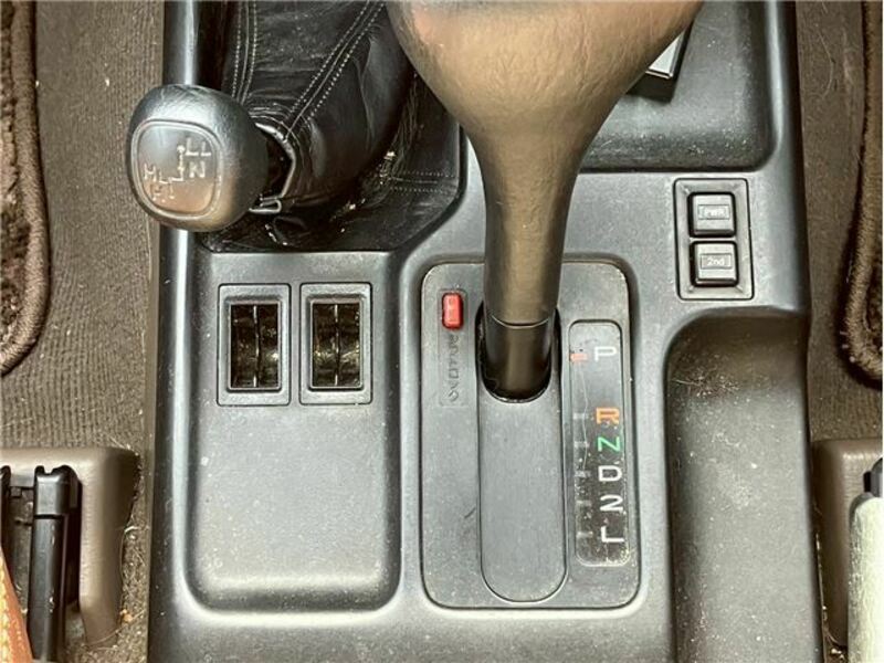 LAND CRUISER PRADO-10