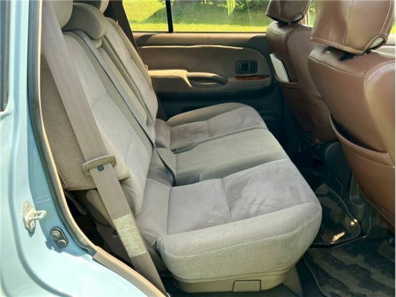 LAND CRUISER PRADO-29