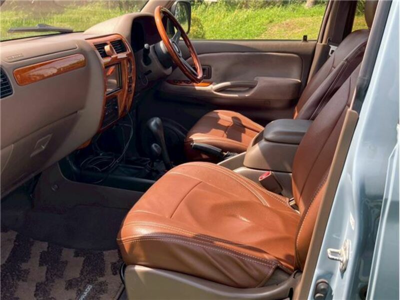 LAND CRUISER PRADO-30