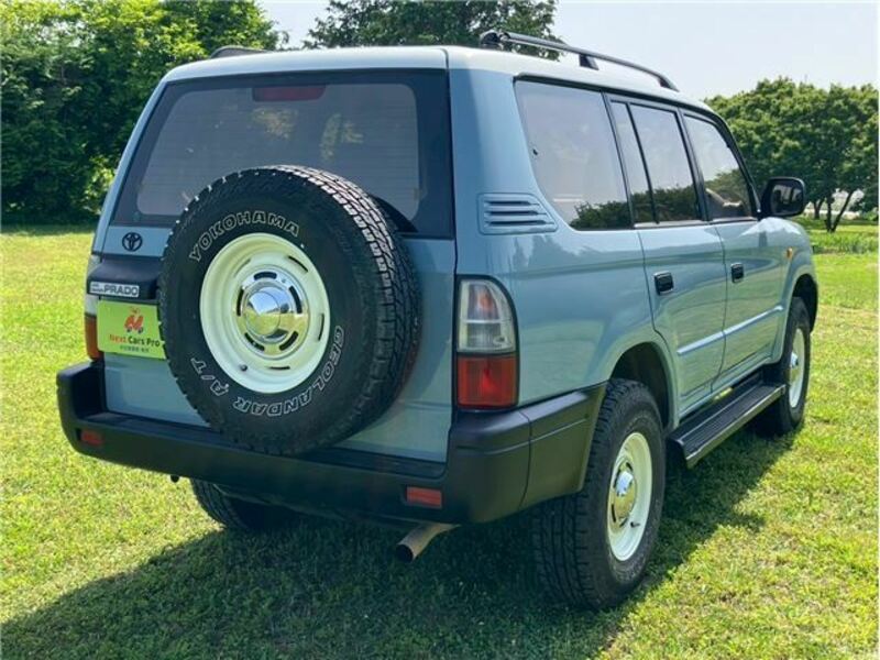 LAND CRUISER PRADO-32
