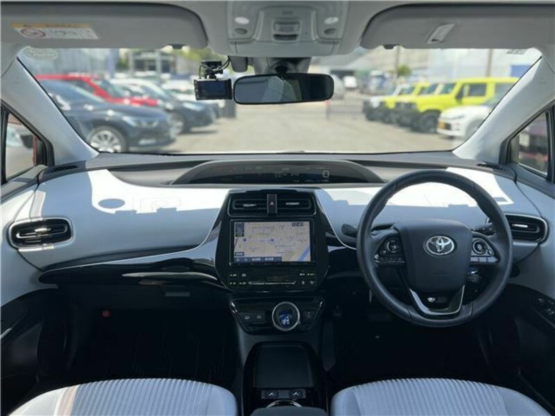 PRIUS PHV