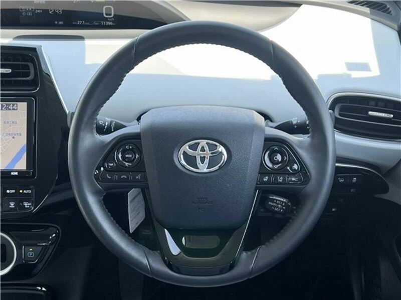 PRIUS PHV