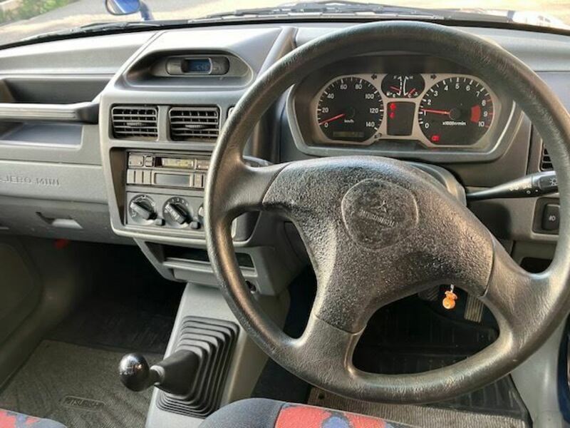 PAJERO MINI-8
