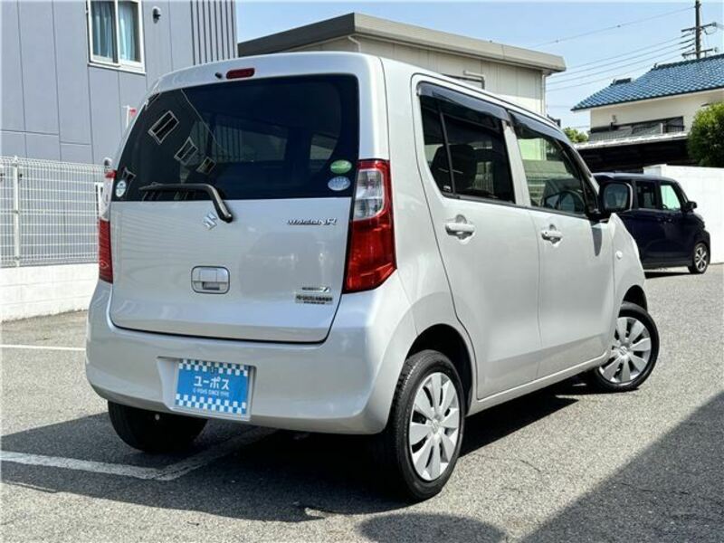 WAGON R-12