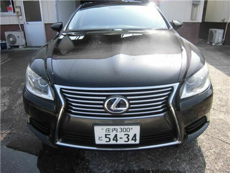 LEXUS　LS