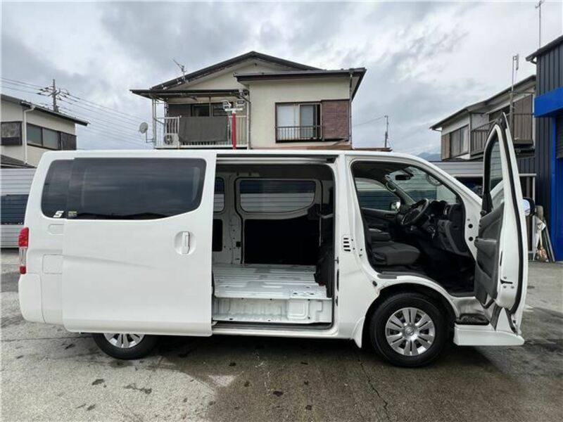 NV350 CARAVAN