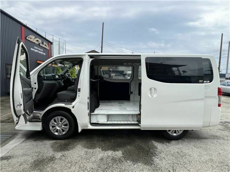NV350 CARAVAN
