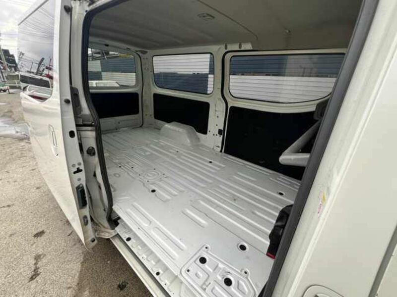 NV350 CARAVAN