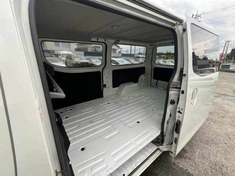 NV350 CARAVAN