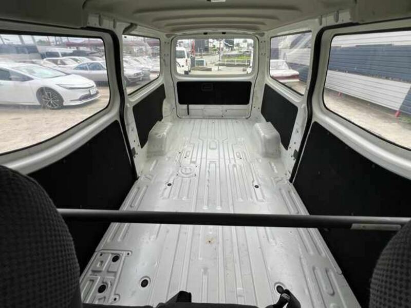 NV350 CARAVAN