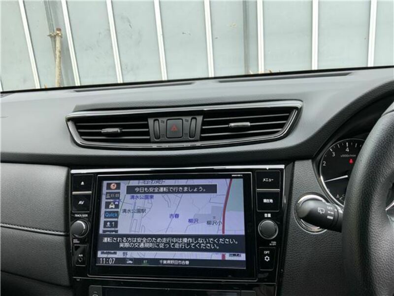 X-TRAIL-37
