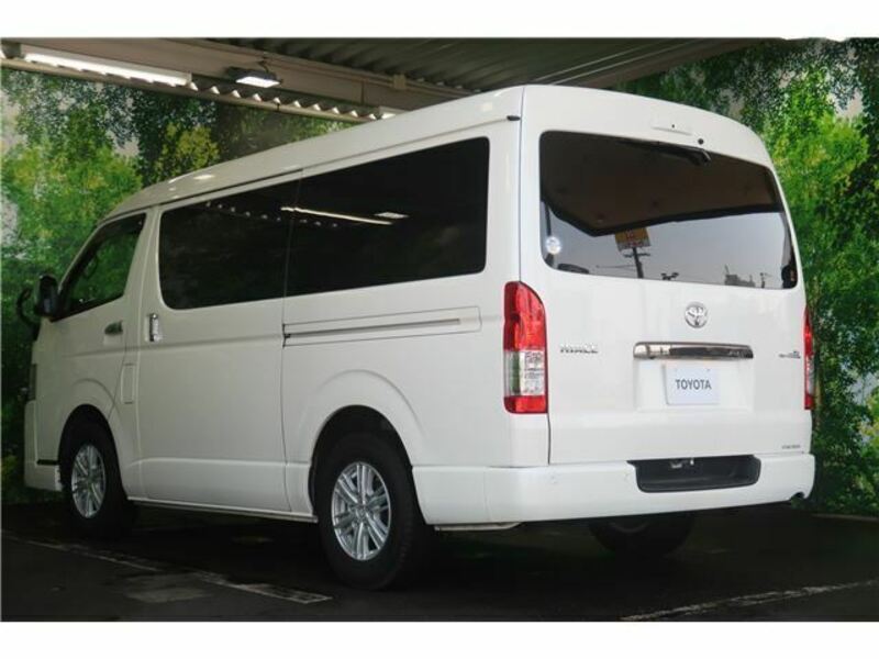 HIACE VAN