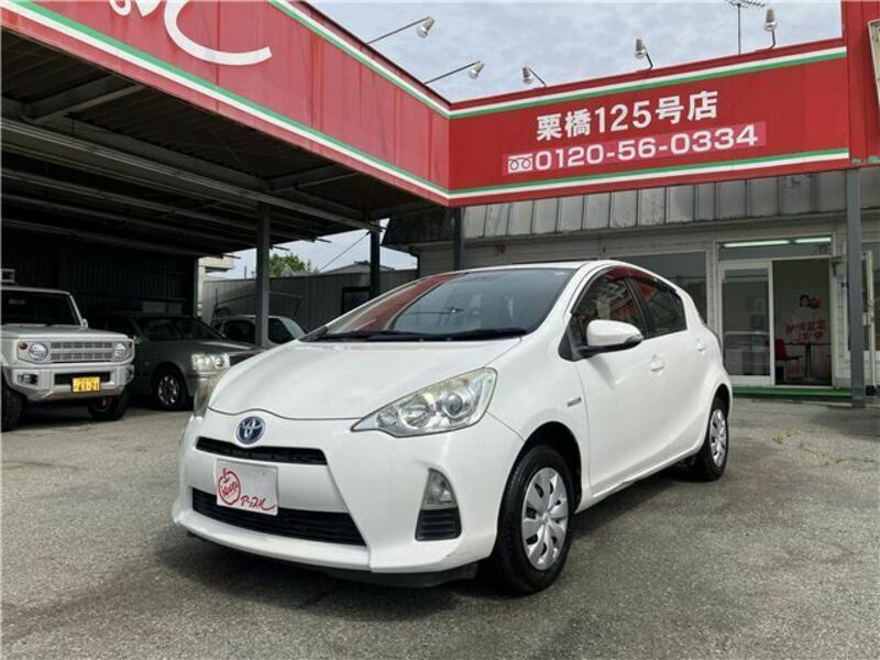 TOYOTA　AQUA