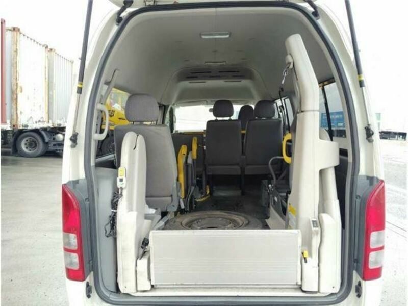 HIACE VAN