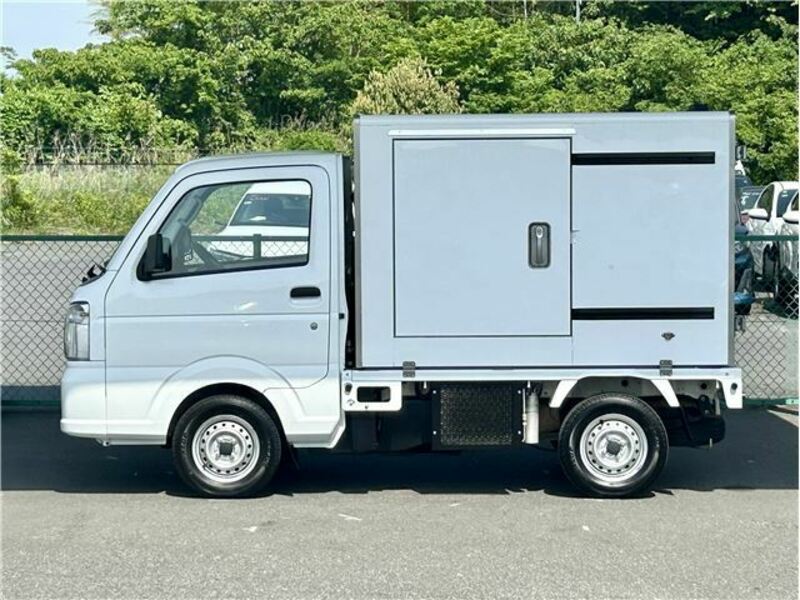 CARRY TRUCK