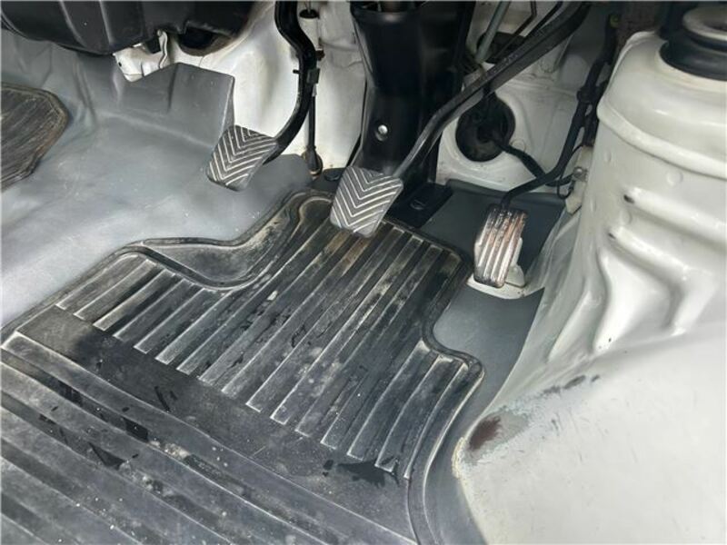 MINICAB TRUCK-28