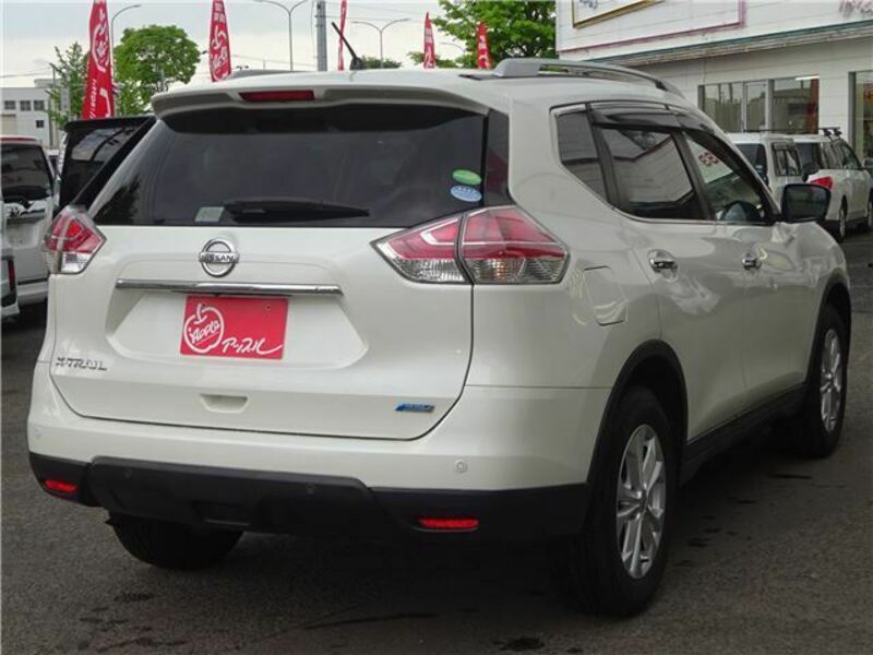 X-TRAIL-1