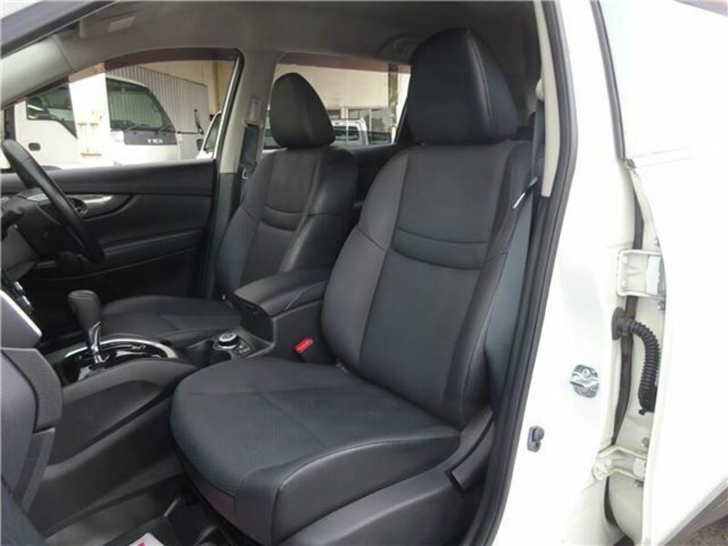 X-TRAIL-26