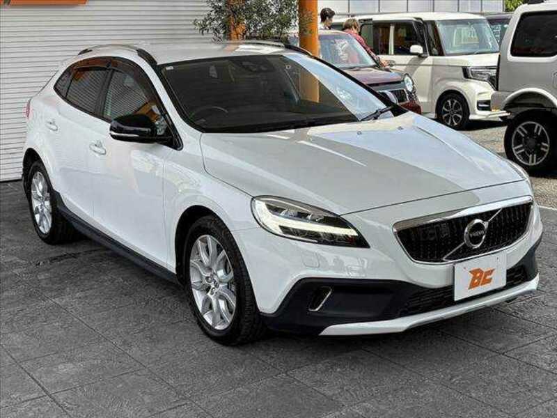 V40