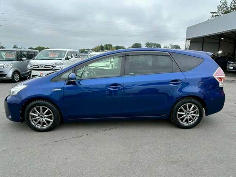 PRIUS ALPHA