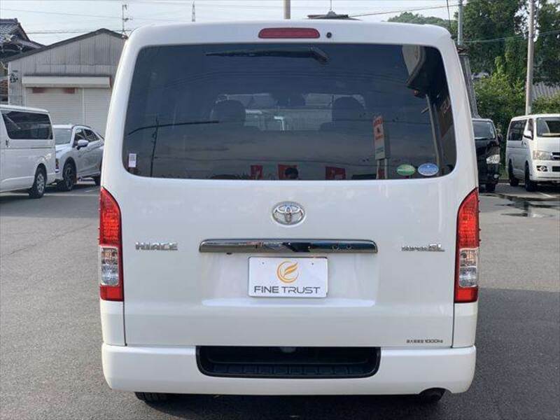 HIACE VAN