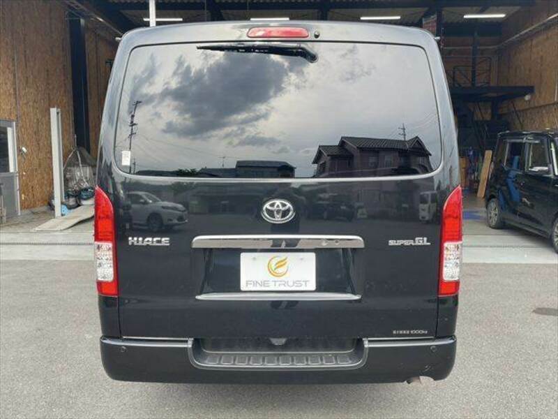 HIACE VAN
