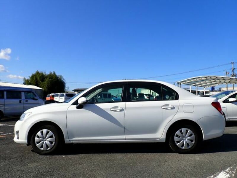COROLLA AXIO