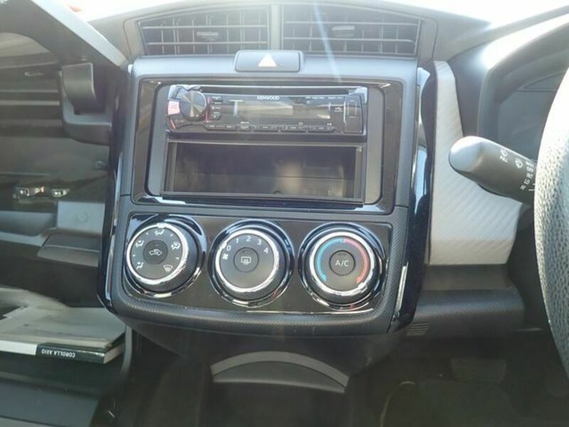 COROLLA AXIO