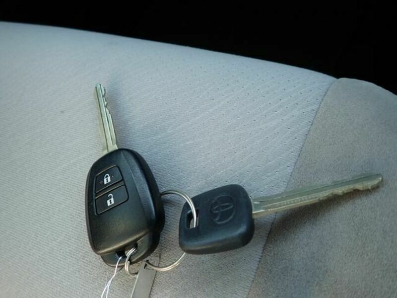 COROLLA AXIO